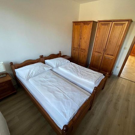 Apartman Pod Dratnikem Svratka Exterior foto
