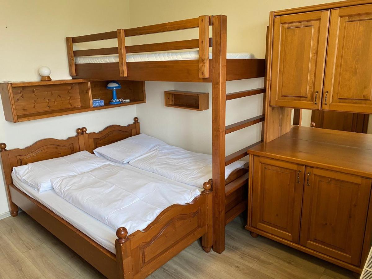 Apartman Pod Dratnikem Svratka Exterior foto